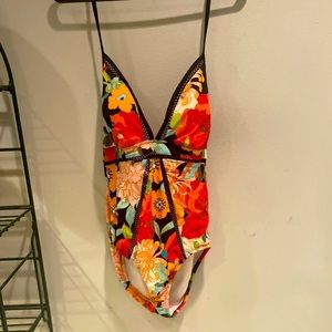 Time and Tru Women's Floral One Piece Swimsuit